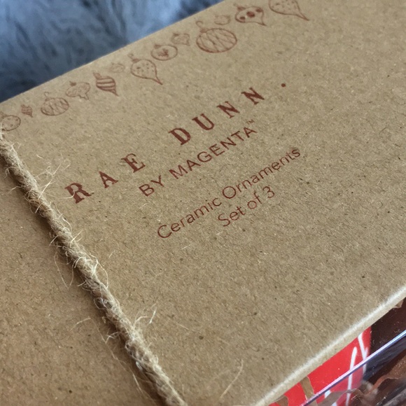 ✨SALE✨🆕Rae Dunn Holiday Red Ornament Set (3)❤️🌲 - Picture 6 of 7